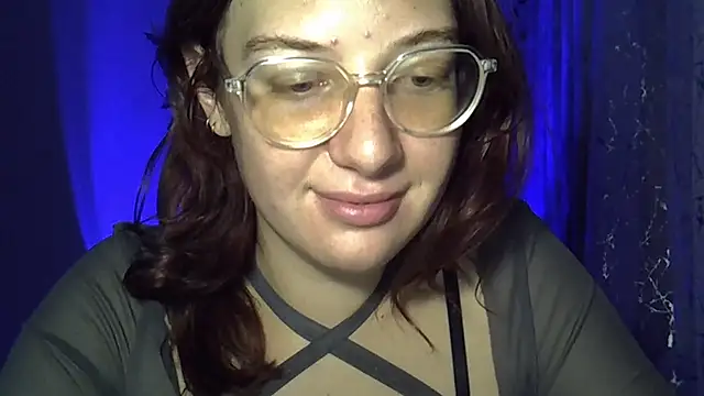 Lily Ember online show from October 25, 2025, 8:20 pm