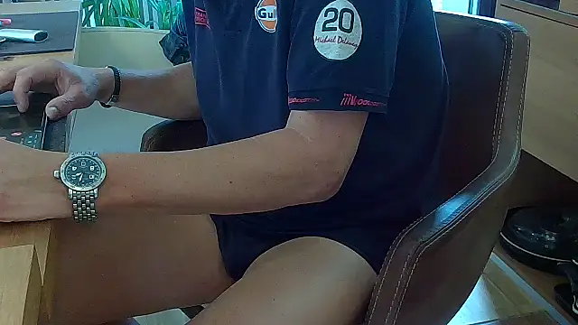 Snapshot of Unique_X_perience chatting on October 12, 2025, 12:06 pm Unique X perience online show from October 12, 2025, 12:06 pm