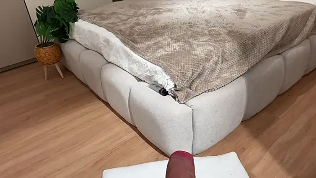 Snapshot of Kelly_Berry__ chatting on September 26, 2025, 9:16 am Kelly Berry online show from September 26, 2025, 9:16 am