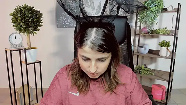 MartaEdams online show from October 7, 2025, 6:14 am