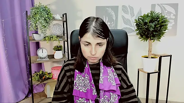 MartaEdams online show from March 24, 2026, 6:24 am