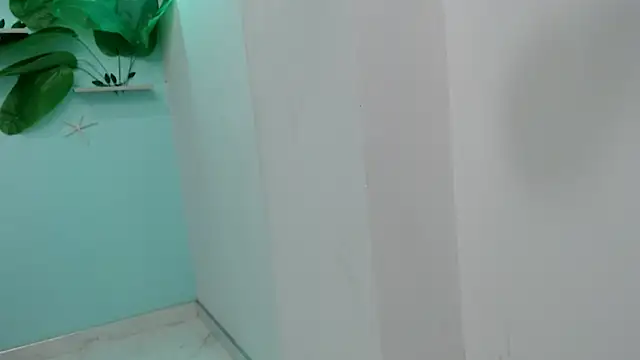 eladyrous98 online show from November 14, 2025, 7:23 am