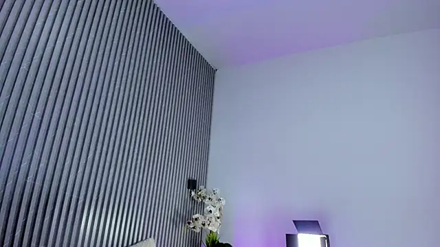 DAFNECOX online show from September 10, 2025, 3:38 am