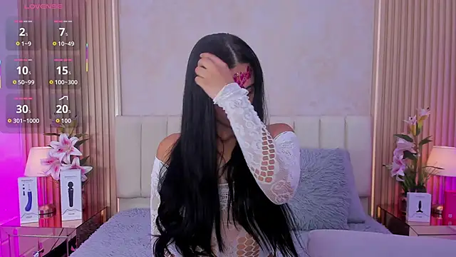 ZOEBARLOWE online show from October 23, 2025, 7:01 pm