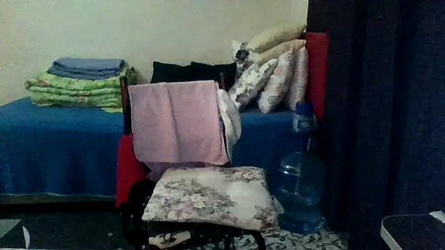 st206boy online show from December 21, 2025, 12:57 am