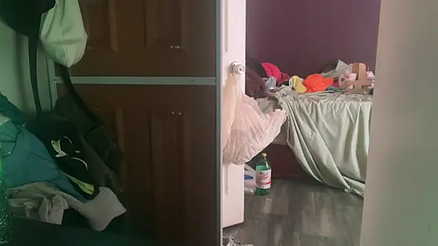 kSwisssxxx online show from January 13, 2026, 8:02 pm