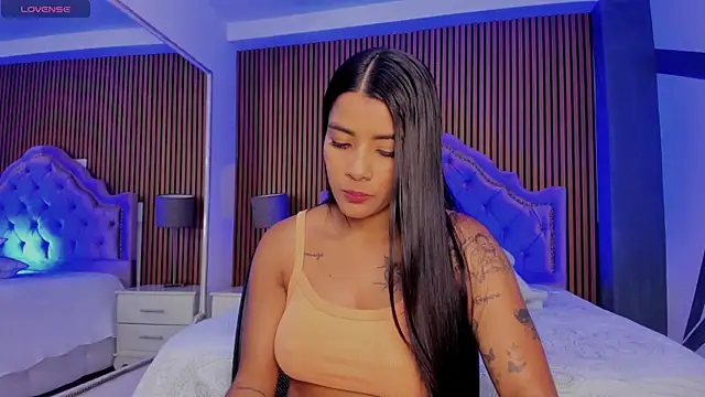 SelenaStonne online show from September 19, 2025, 8:13 pm