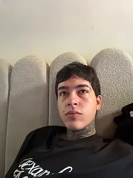 Snapshot of samm4044 chatting on February 27, 2026, 5:24 pm samm4044 online show from February 27, 2026, 5:24 pm