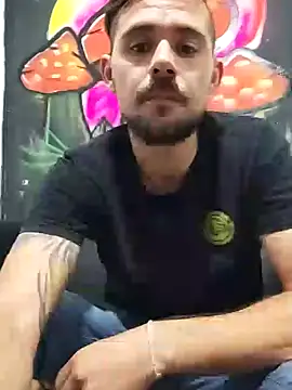 parejajuguetona420 online show from November 23, 2025, 3:16 am