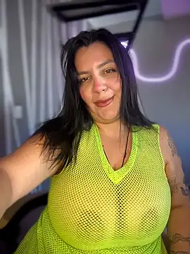 victoria amatista  online show from March 3, 2026, 5:31 pm