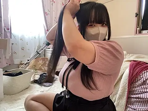 noel 8181 lcup online show from September 26, 2025, 5:14 am