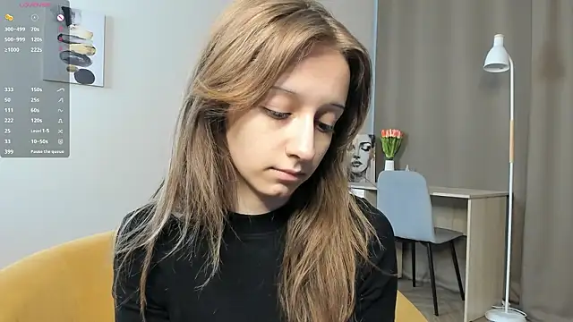 TaiteFairfield online show from February 9, 2026, 7:28 am