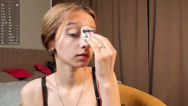 TaiteFairfield online show from March 26, 2026, 7:39 am