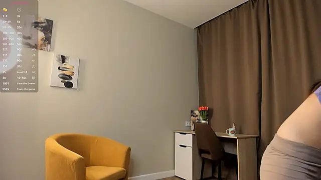 Snapshot of TaiteFairfield chatting on December 1, 2025, 7:31 am TaiteFairfield online show from December 1, 2025, 7:31 am