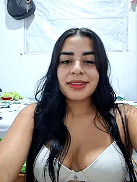 channell0 online show from April 18, 2026, 5:32 am