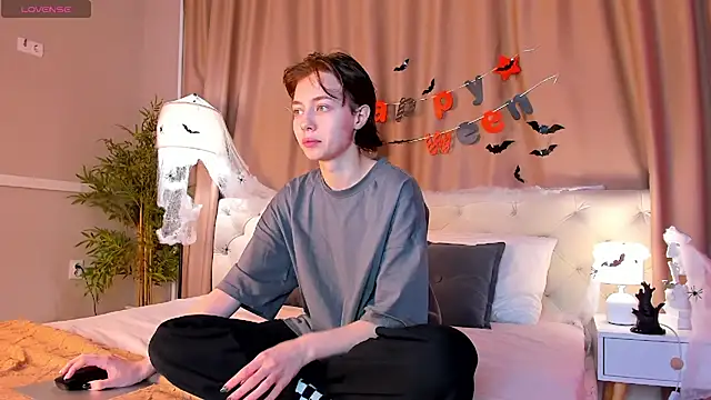 Skelerata online show from October 27, 2025, 1:28 am