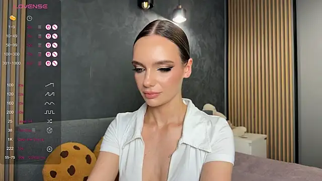 Snapshot of litlle_angelll chatting on May 16, 2026, 9:25 pm litlle angelll online show from May 16, 2026, 9:25 pm