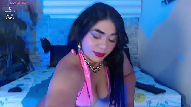 MeganBlazze online show from December 3, 2025, 3:40 am