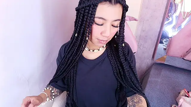 Snapshot of Soleil_66 chatting on October 20, 2025, 5:42 am Soleil 66 online show from October 20, 2025, 5:42 am