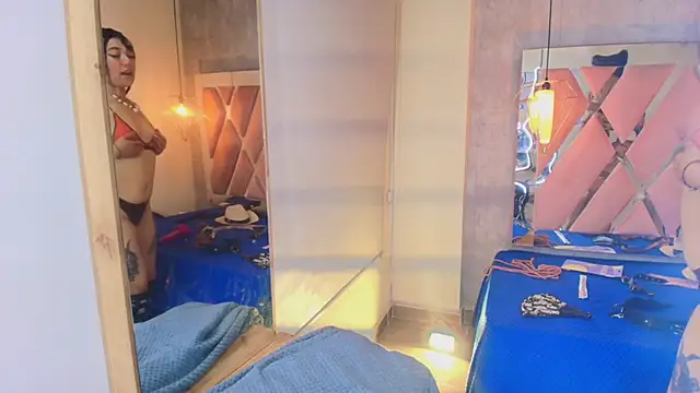 Snapshot of Soleil_66 chatting on October 31, 2025, 3:58 am Soleil 66 online show from October 31, 2025, 3:58 am