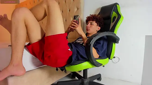 Darkknightx01 online show from September 9, 2025, 12:43 am