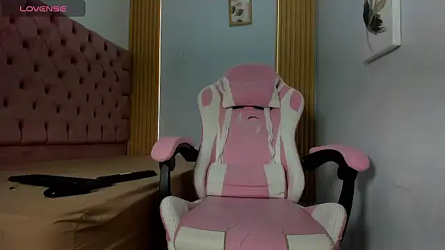 Darkknightx01 online show from September 11, 2025, 1:27 am