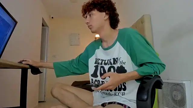 Darkknightx01 online show from November 11, 2025, 1:44 am