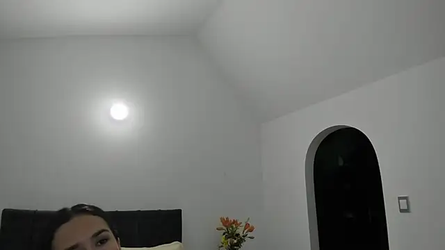 Taylormaxwell online show from December 16, 2025, 6:01 pm