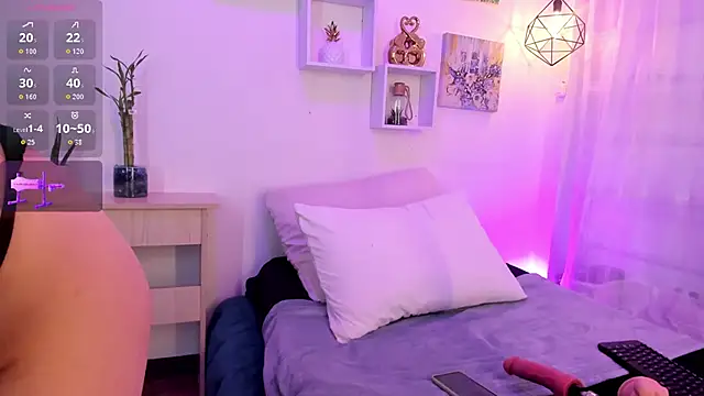 Samaraa Smith online show from October 15, 2025, 12:24 pm