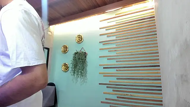 jharol cardonaa online show from October 31, 2025, 1:35 am