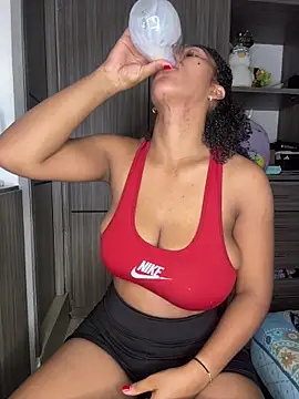 Mia sweet80 online show from October 26, 2025, 3:51 am