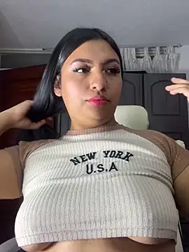 Issa Santana online show from October 19, 2025, 7:49 pm