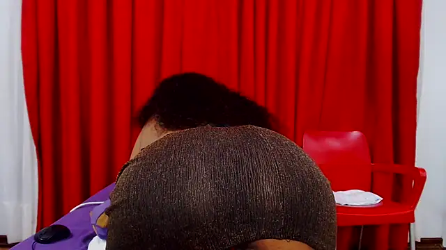 Snapshot of SexyBustyBoobs chatting on November 27, 2025, 4:18 pm SexyBustyBoobs online show from November 27, 2025, 4:18 pm