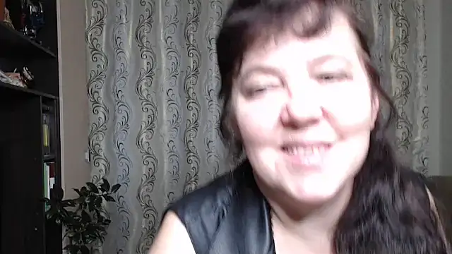 Illusionq online show from December 3, 2025, 10:25 am