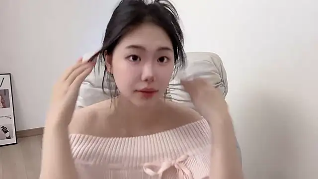 suki-1 online show from March 16, 2026, 9:46 am