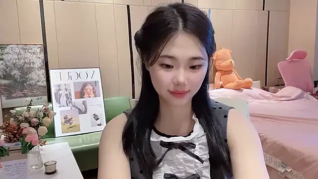 suki-1 online show from October 9, 2025, 7:53 am