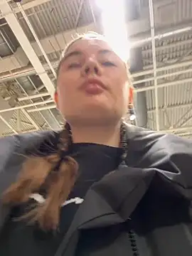 StephanieMur online show from September 30, 2025, 4:51 am