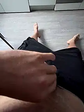 lollipop882 online show from September 28, 2025, 7:37 am