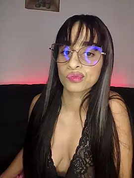 issis22 online show from September 22, 2025, 2:06 am