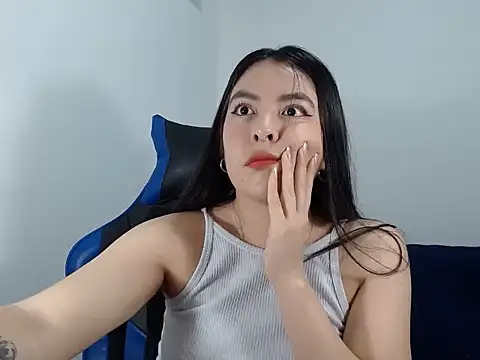 Snapshot of EloiseJun chatting on October 13, 2025, 3:08 am EloiseJun online show from October 13, 2025, 3:08 am