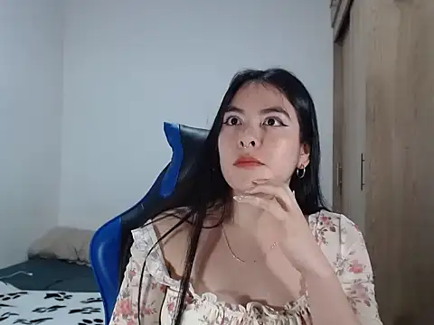 Snapshot of EloiseJun chatting on September 17, 2025, 9:06 pm EloiseJun online show from September 17, 2025, 9:06 pm