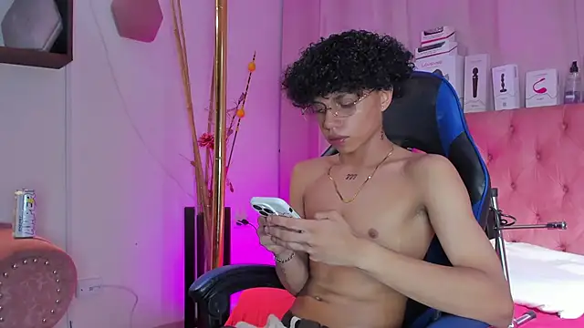  taylor black online show from April 17, 2026, 10:01 pm