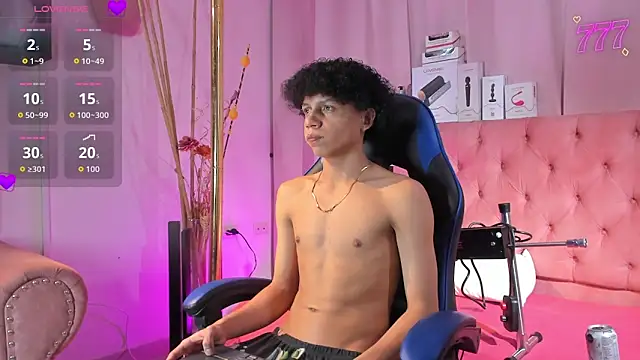  taylor black online show from April 7, 2026, 9:38 pm