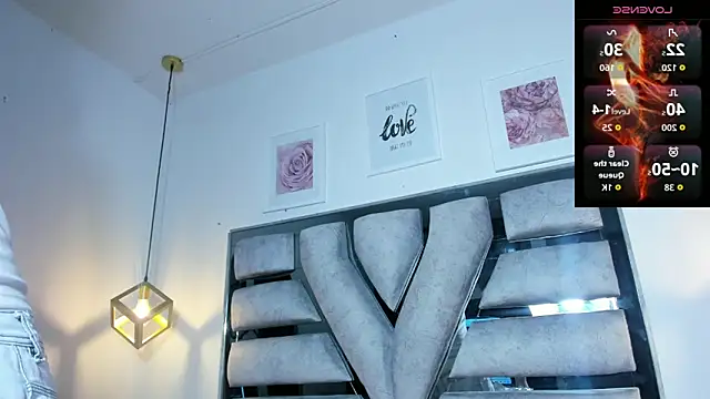 lianfox  online show from April 8, 2026, 12:39 pm