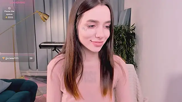 Snapshot of shuggybaby chatting on September 21, 2025, 6:18 am shuggybaby online show from September 21, 2025, 6:18 am