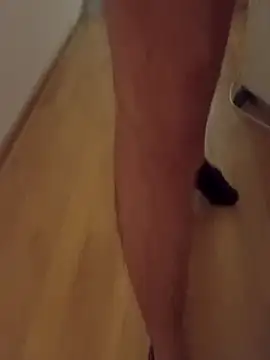 Barber33zk online show from November 14, 2025, 4:49 am