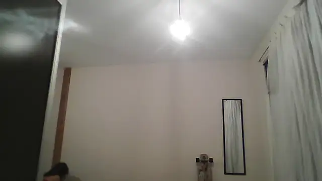 Snapshot of loliporomero chatting on February 15, 2026, 1:06 am loliporomero online show from February 15, 2026, 1:06 am