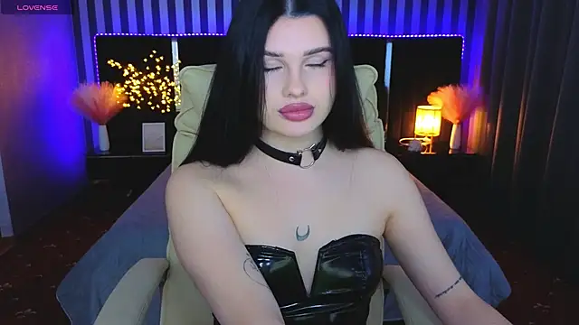 Neyla Charm online show from February 11, 2026, 7:58 pm