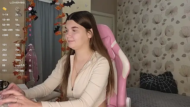  cute ice online show from October 21, 2025, 7:52 am