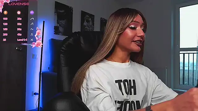 Lisa Shultz online show from April 12, 2026, 12:30 pm